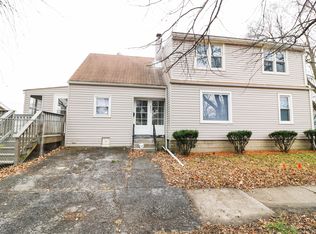 7531 Maplewood Ave, Hammond, IN 46324