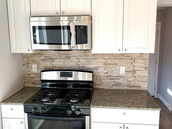 4th image of 3417 Morehead Ave