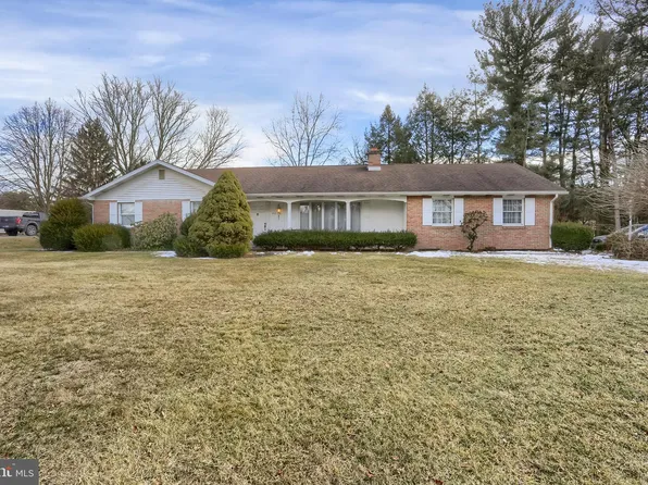 414 Berrysburg Rd, Millersburg, PA 17061