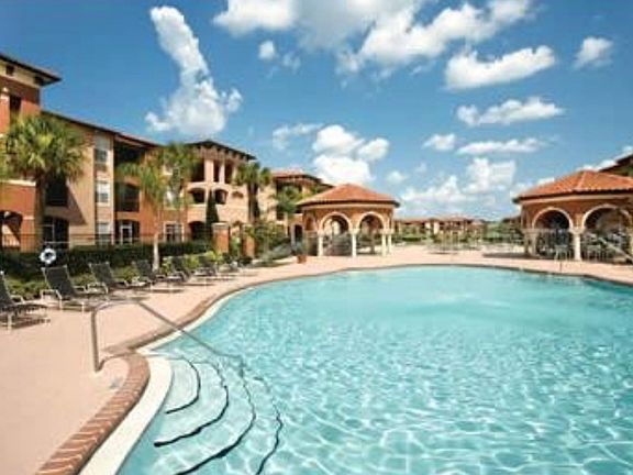 2nd image of 5548 Metrowest Blvd #6