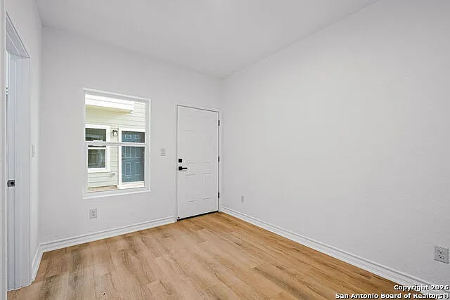 1303 Essex St #102 — Photo 20