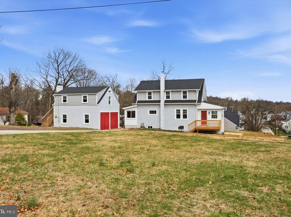 305 Hillside Ave