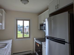 2449 Union Blvd APT 11B, Islip, NY 11751