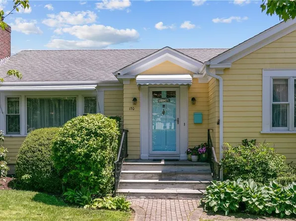 170 Gibbs Ave, Newport, RI 02840