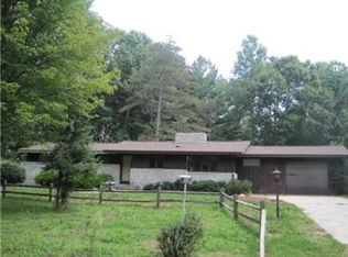 3288 E Monroe Rd, Midland, MI 48642