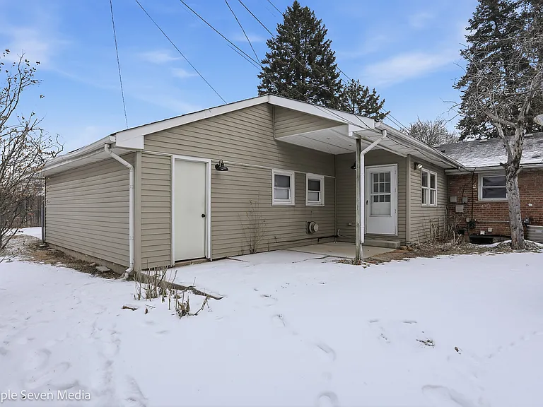 6135 Birmingham St — Photo 28