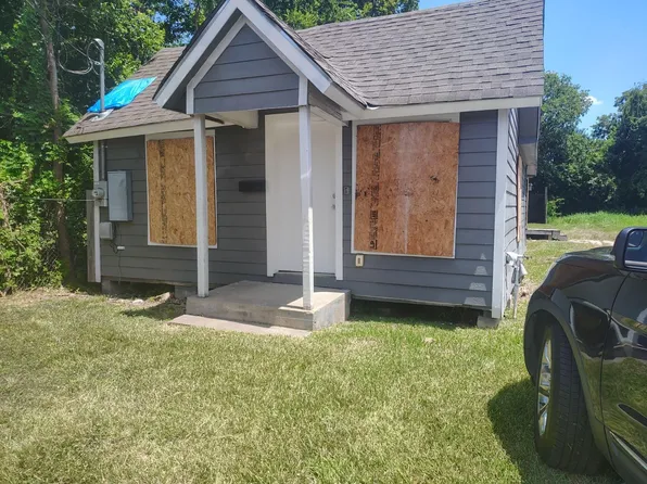 3234 Airline Dr, Houston, TX 77022