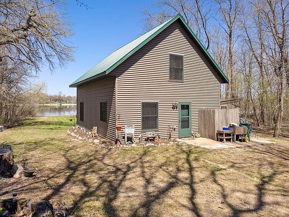 4th image of 9688 Walleye Rd NW