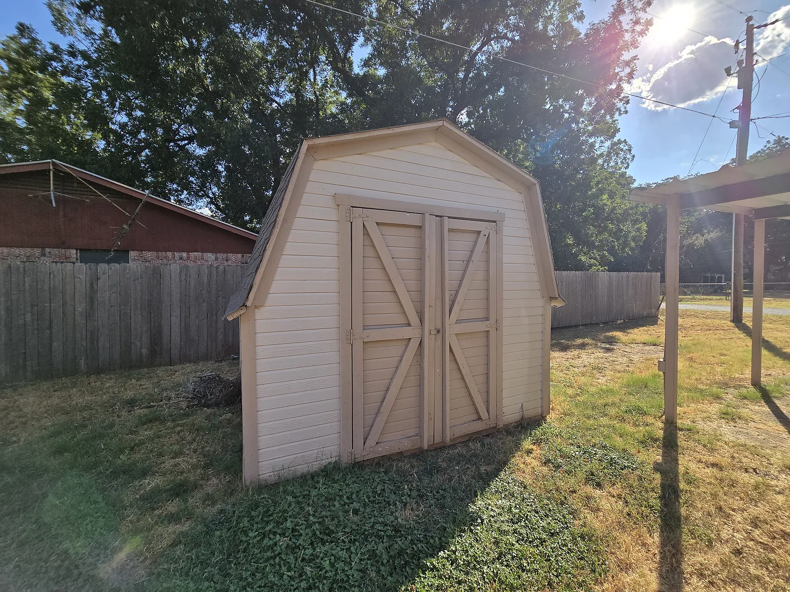 3 bed, 1290 sqft, $1,850 — Photo 2