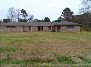 205 E Pecan Tree Ln, Vicksburg, MS 39183