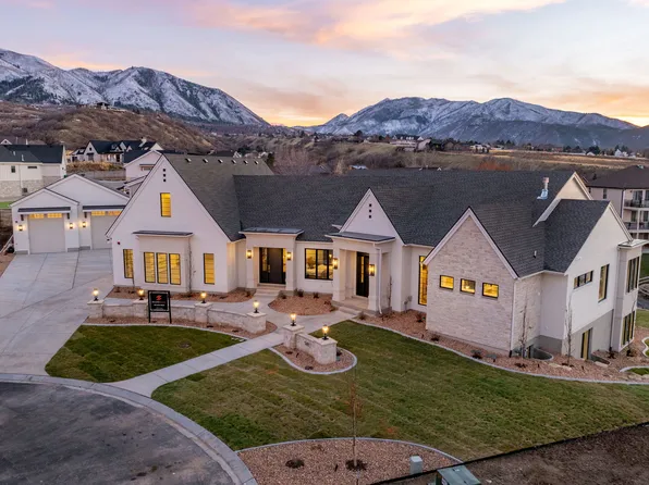 581 W Lucilles Cv, Woodland Hills, UT 84653