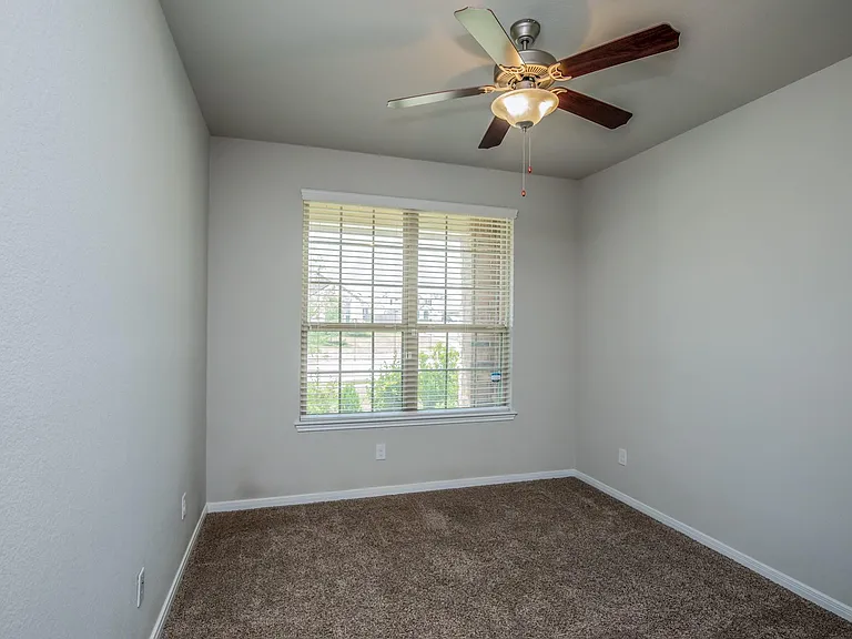 14358 Whitetop Peak Ct — Photo 11