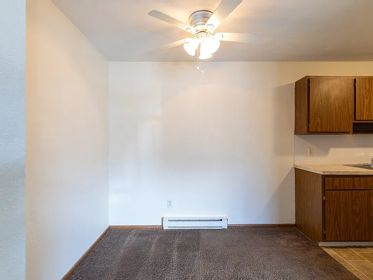 Parkside Apartments — Photo 9