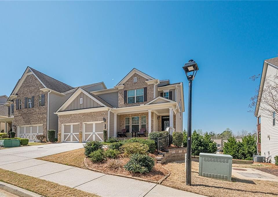 1st image of 1225 Roswell Manor Cir