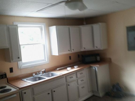 2nd image of 714 N 14th St
