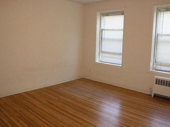 3rd image of 2340 Linwood Ave #5G-405G