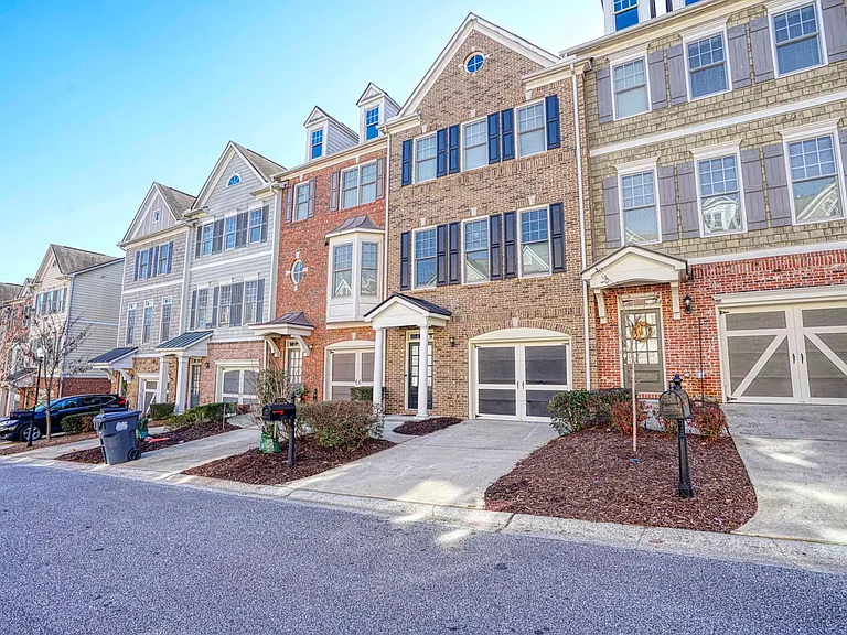 5272 Kershaw Ct SE #11 — Photo 2