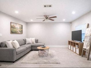 4664 Pleasant Valley Ct, Orlando, FL 32811