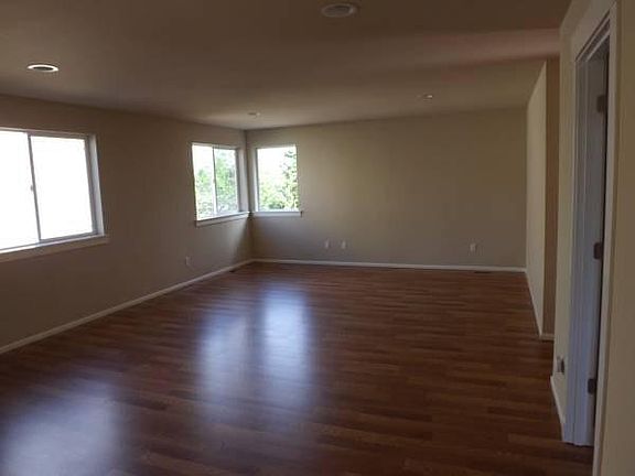 Family Room-2nd Floor