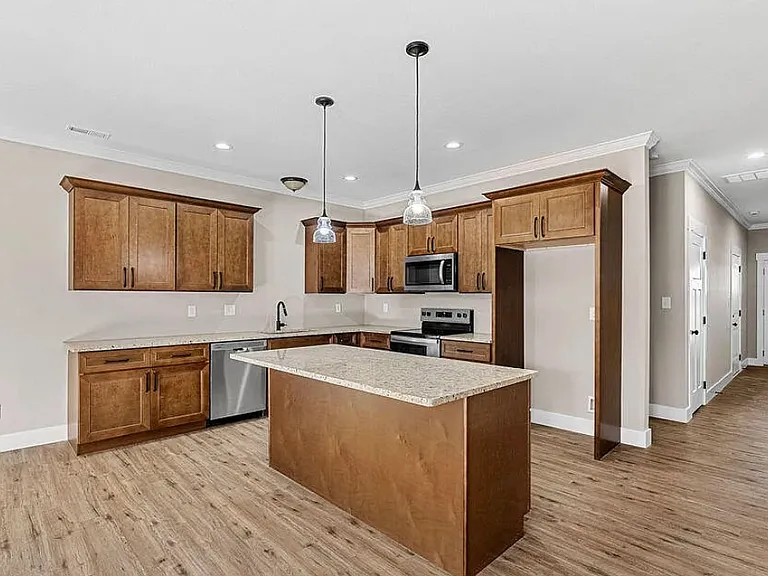 719 Haig St — Photo 7