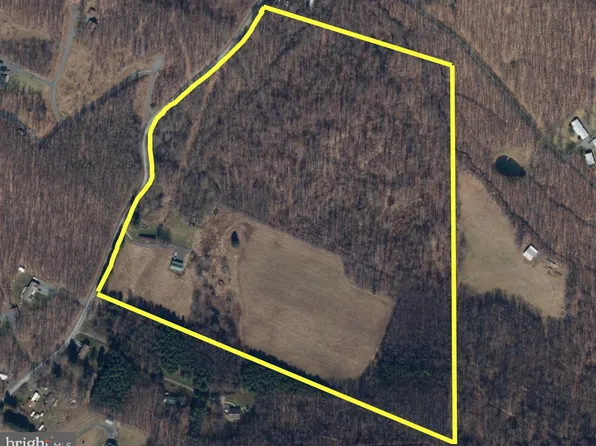 2360 Garrett Rd, Oakland, MD 21550