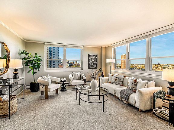 2nd image of 1707 N Prospect AVENUE #11B