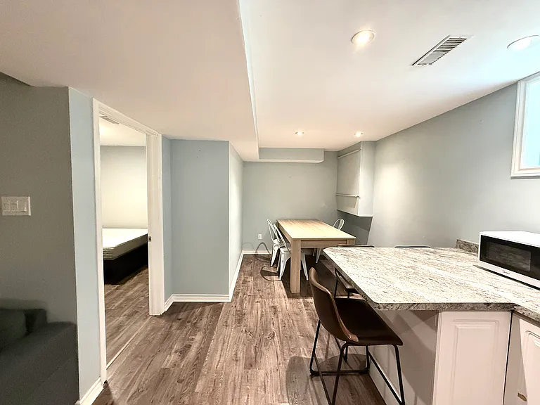 19 Patricia St #L — Photo 7