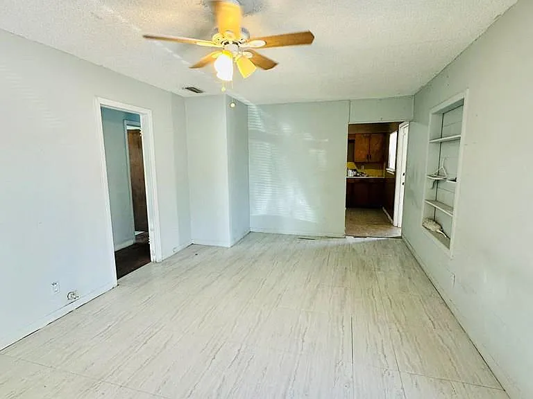 515 McDavitt Blvd — Photo 2