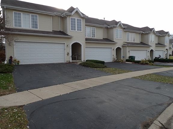 3rd image of 1516 Golden Oak Dr #1516
