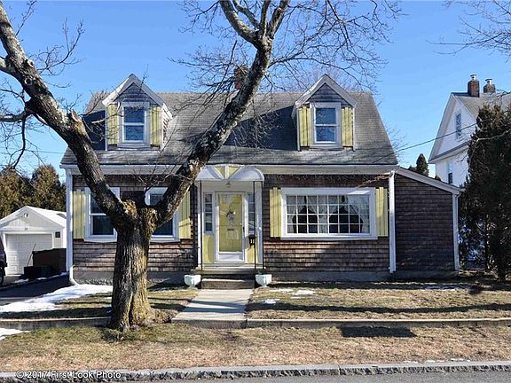 2nd image of 11 Cornell Ave