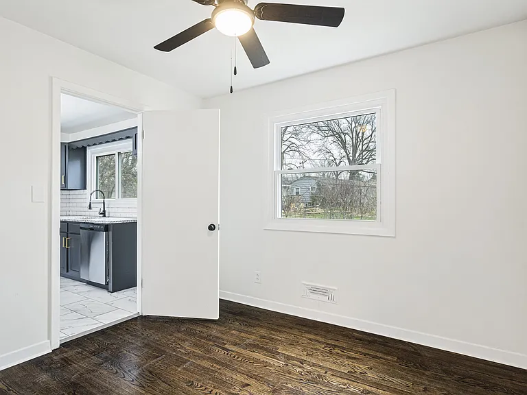 7109 Conser St — Photo 22