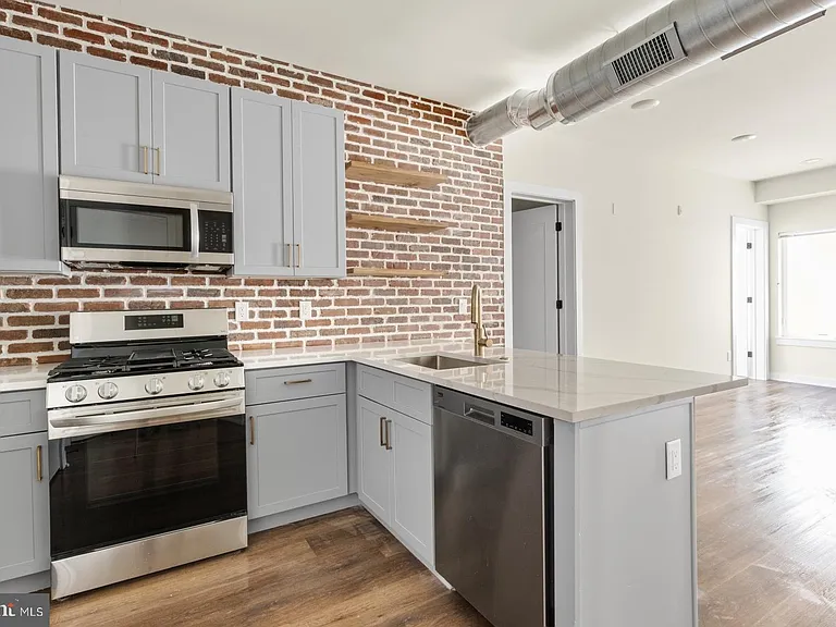 2401 Frankford Ave #2C — Photo 3