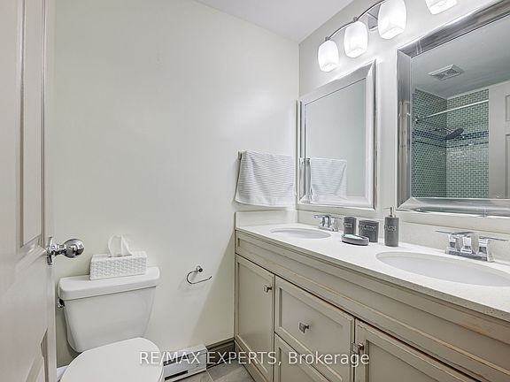 4th image of 766 Walter St #J
