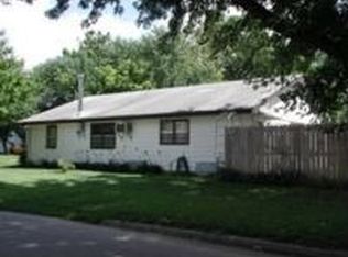 449 NE Green St, Topeka, KS 66616
