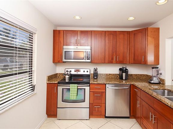 5th image of 9403 Catalina Dr #9403