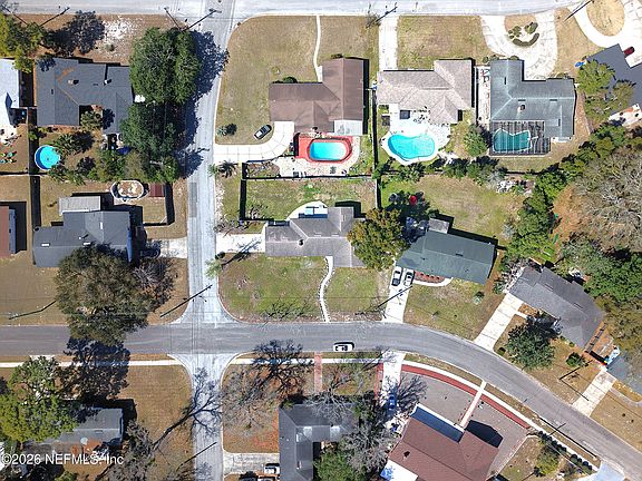 3rd image of 7915 ALDERMAN Road