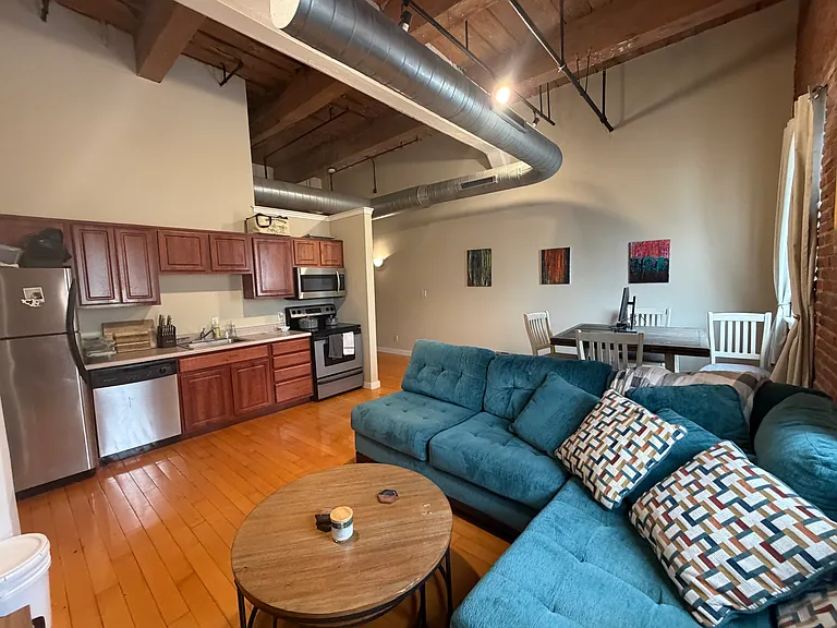 1010 Arch St #703 — Photo 3