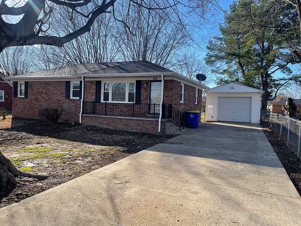 1st image of 806 Strawberry Ln