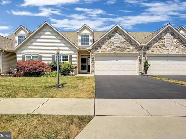 210 Brookridge Ct, Harrisburg, PA 17112