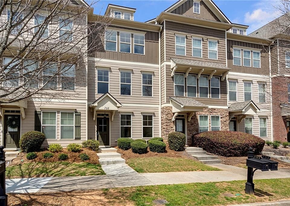 1st image of 755 Village Field Ct