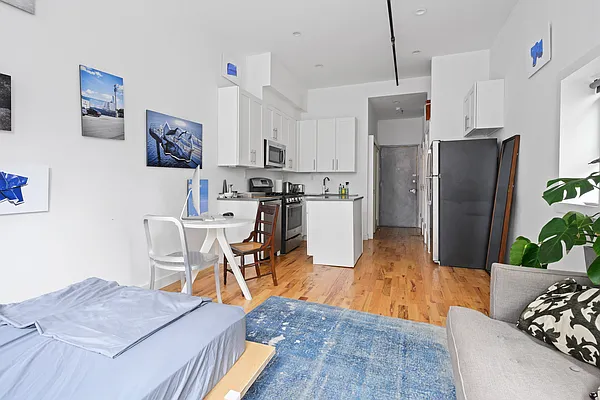 Rented by Douglas Elliman | media 15