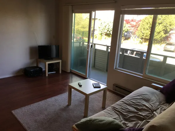 4329 Dayton Ave N APT 1, Seattle, WA 98103