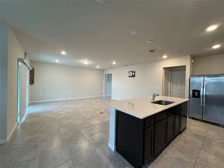 2102 Charming Ave — Photo 29