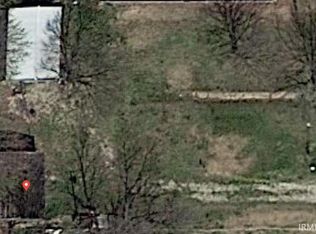105 SE 11th St, Washington, IN