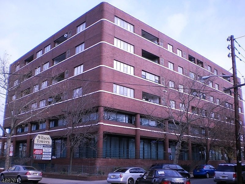 1st image of 41-51 Wilson Ave APT I3