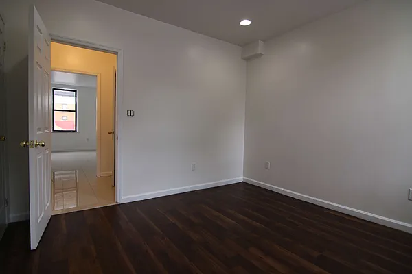 Rented by Target Realty Group | media 2