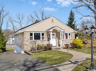 57 Ferndale Rd, North Caldwell Boro, NJ 07006