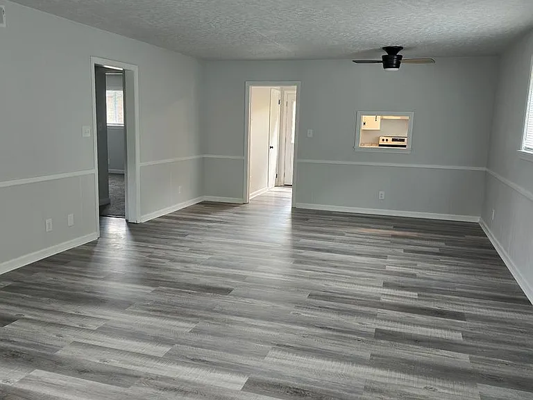 Clemmons Village Apartments — Photo 18