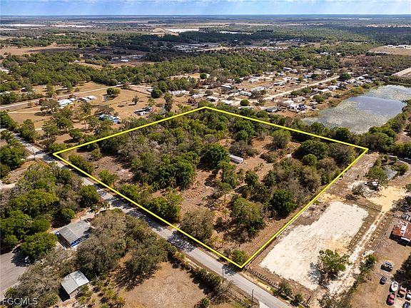 4th image of 535 Evans Rd