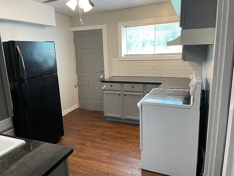 5805 Tracy Ave — Photo 17